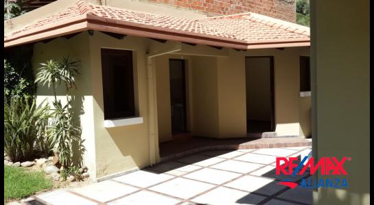 Casa en VentaCalle Los Molles, esq. Jacarandá. Barrio Irlandés (Zona Muyurina). 4 dormitorios 3 baños 2 parqueos Foto 23