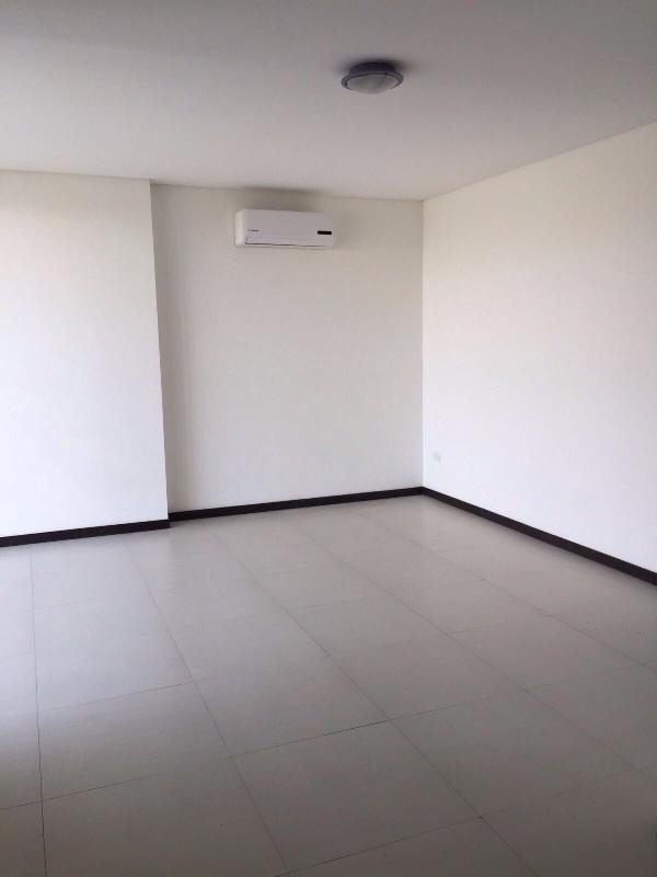 En Venta a $us 205,000 Foto 6