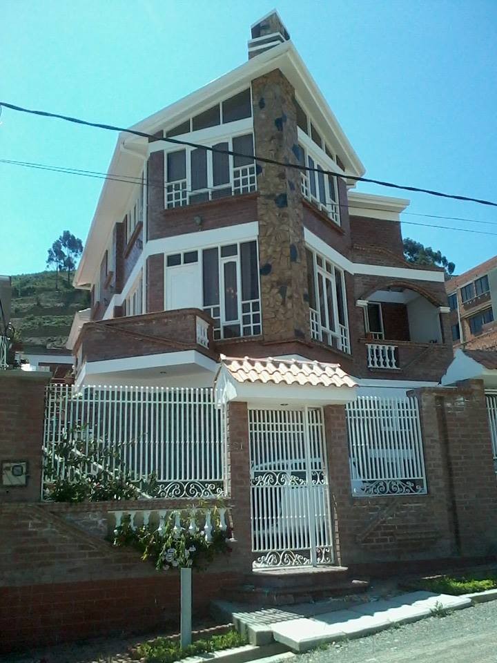 Casa en VentaRosales de Achumani, Calle 3 No. 21 Foto 1