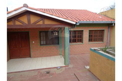 Casa en San Luis en Tarija 9 dormitorios 3 baños  Foto 1