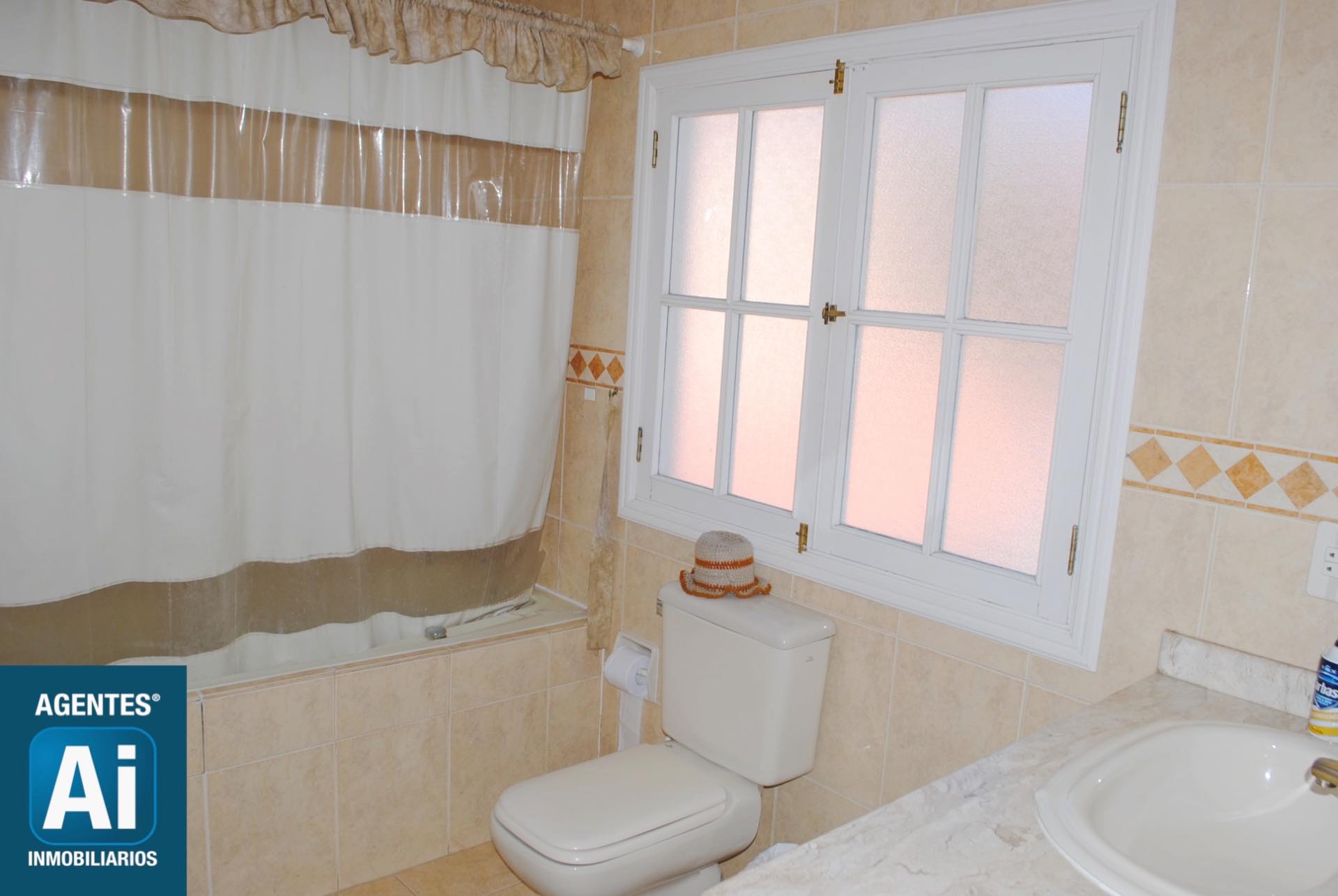 Casa en VentaCerca al Banco Union Foto 5