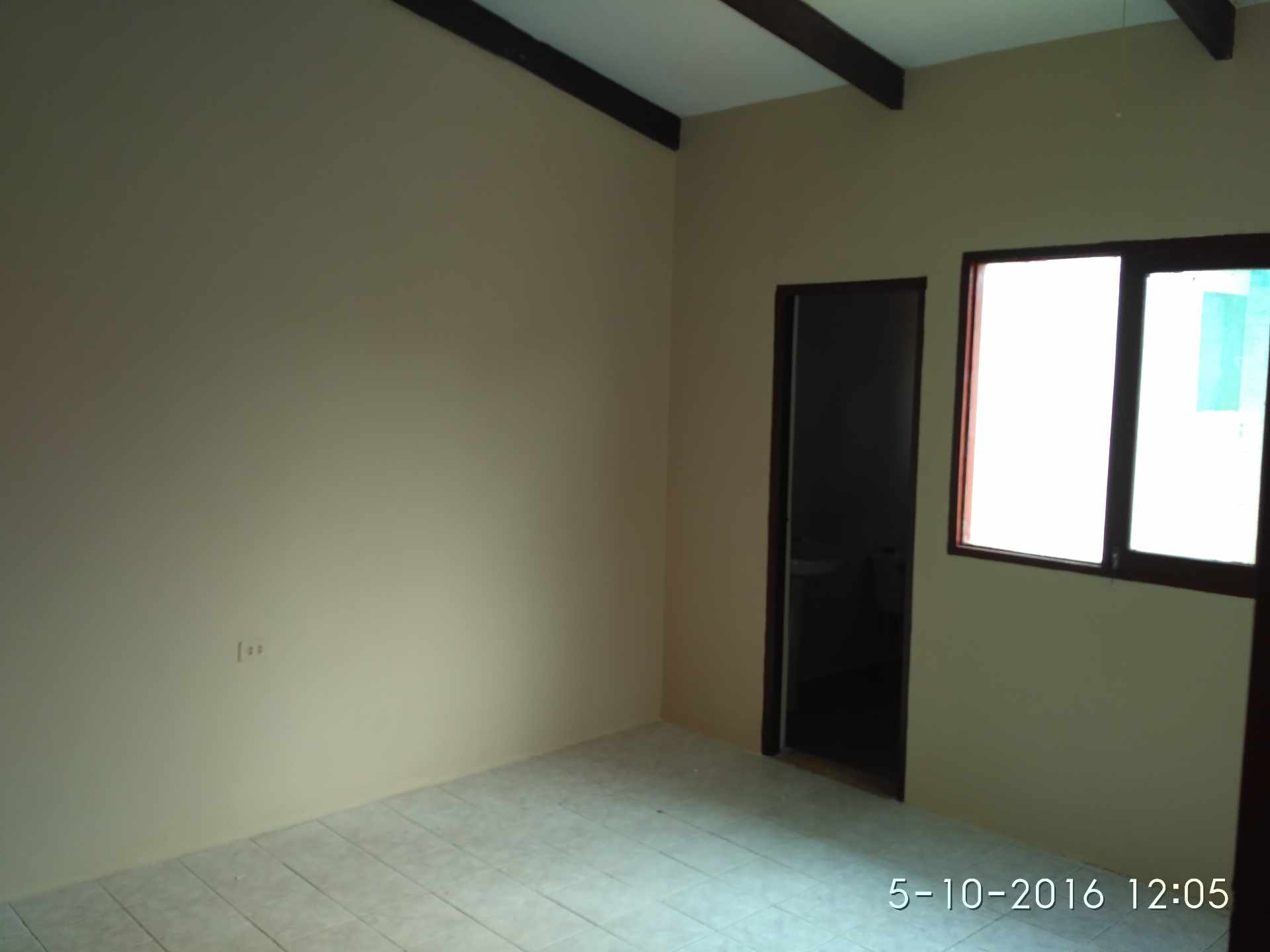 Casa en Doble vía La Guardia en Santa Cruz de la Sierra 3 dormitorios 2 baños 2 parqueos Foto 4