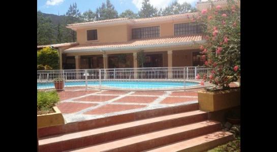 Casa en VentaTROJES TIQUIPAYA 4 dormitorios 6 baños 1 parqueos Foto 9