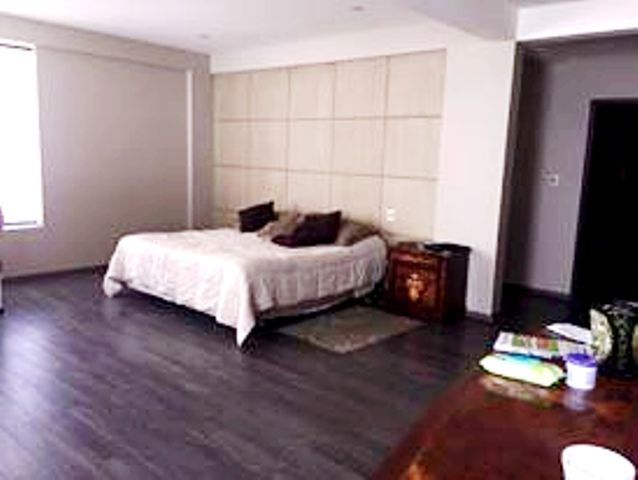 Casa en Calacoto en La Paz 6 dormitorios 5 baños  Foto 5