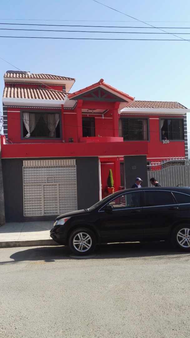 Casa en VentaBarrio Petrolero - Villa Felicidad 3 dormitorios 2 baños 1 parqueos Foto 1