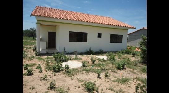 Casa en Entre 6to y 7mo anillo Sur en Santa Cruz de la Sierra 3 dormitorios 1 baños  Foto 2