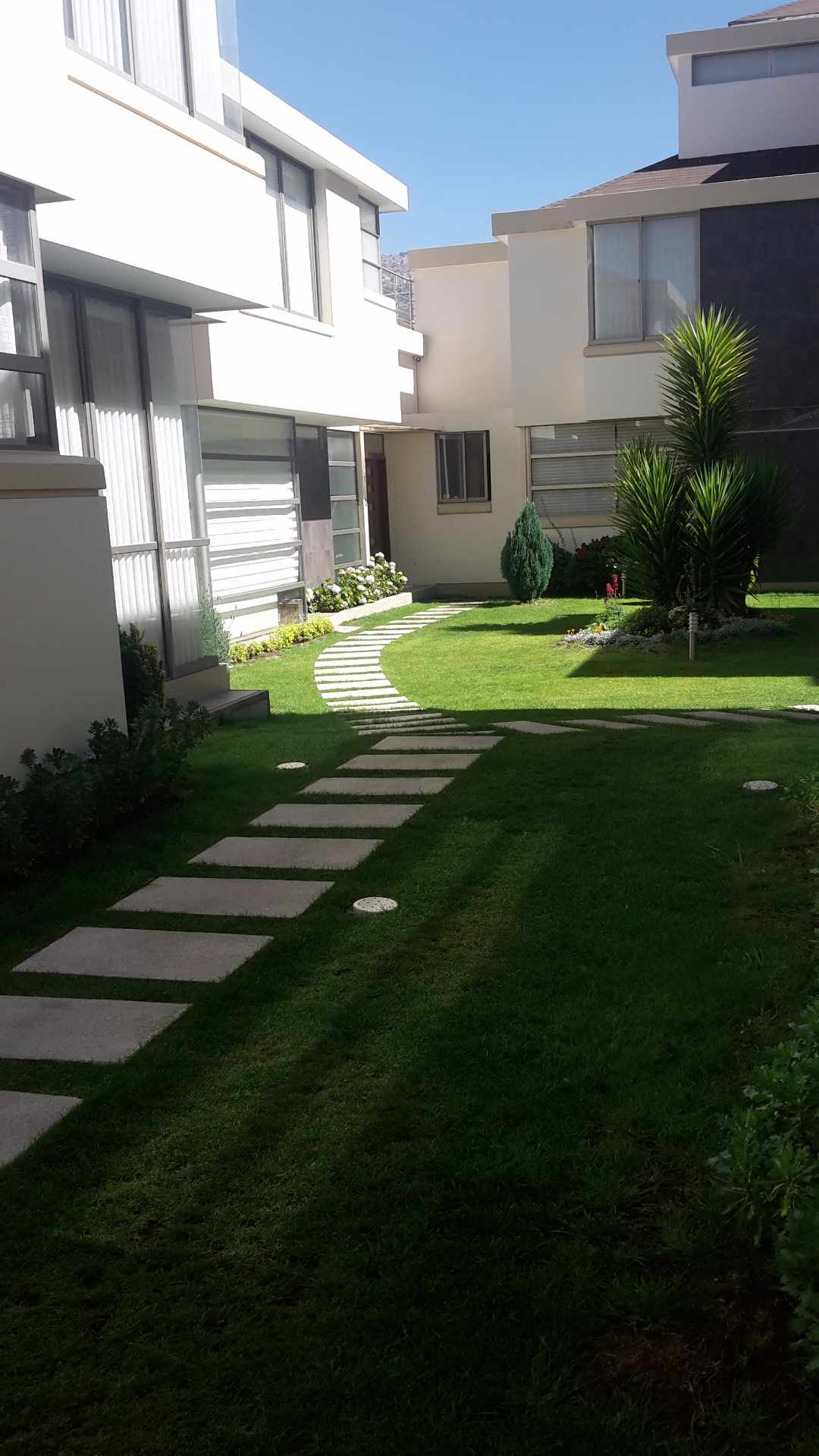 Casa en VentaObrajes zona sur  4 dormitorios 4 baños 1 parqueos Foto 1