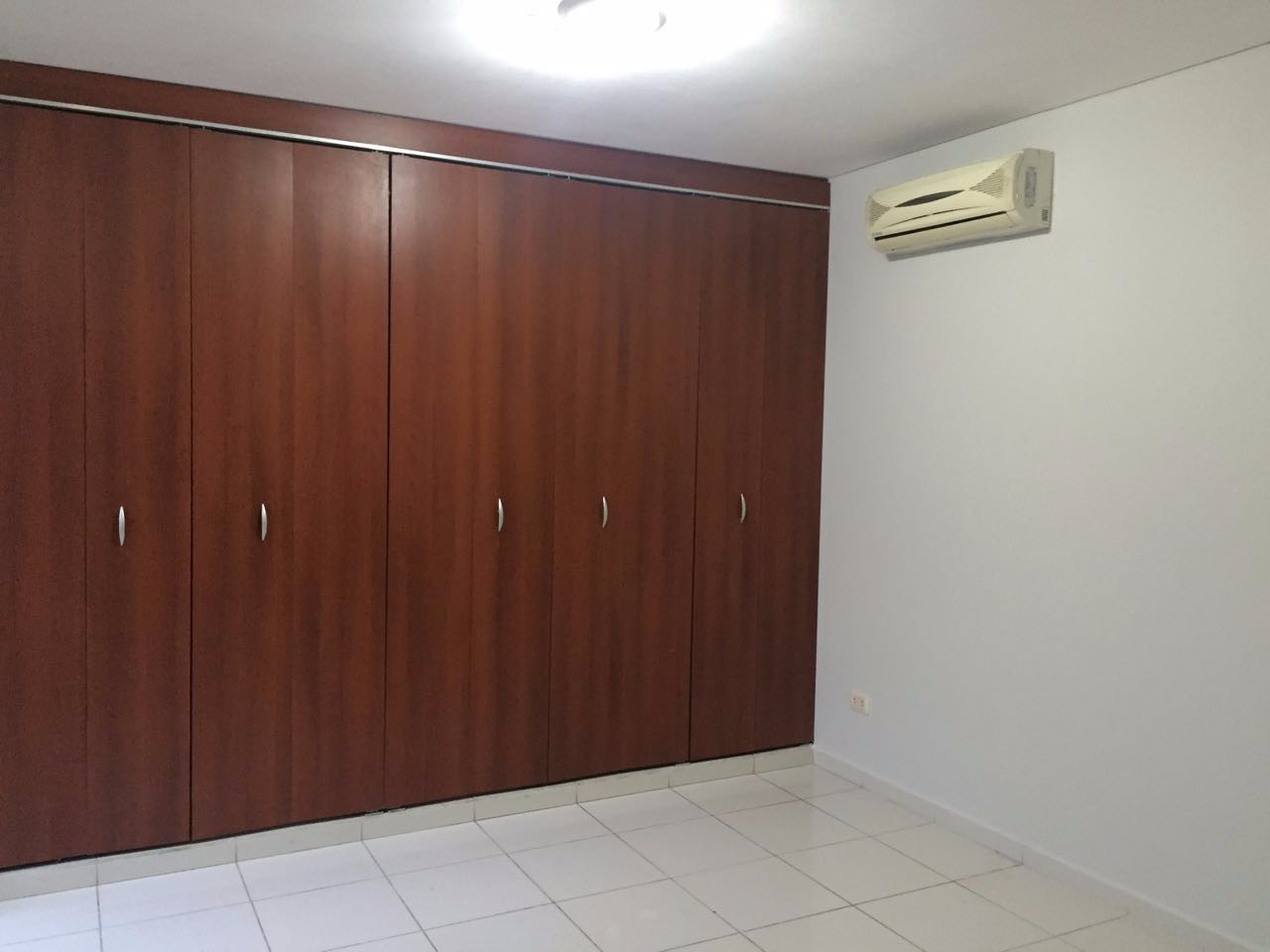 Departamento en AlquilerCuarto Anillo entre Radial 26 y radial 27 2 dormitorios 2 baños 1 parqueos Foto 11