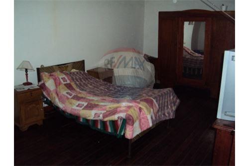 Casa en Centro en Tarija 13 dormitorios 4 baños  Foto 14
