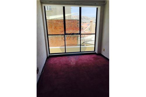 Departamento en VentaCondominio Jacaranda. Calle 26A, Cota Cota Foto 4