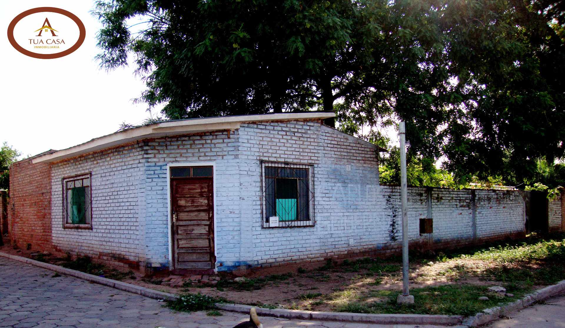 Casa B/Litoral C/Sbtte. Villanueva entre C/Bolívar y Boquerón A 2 Cuadras de la Av. Héroes del Chaco.  Foto 1