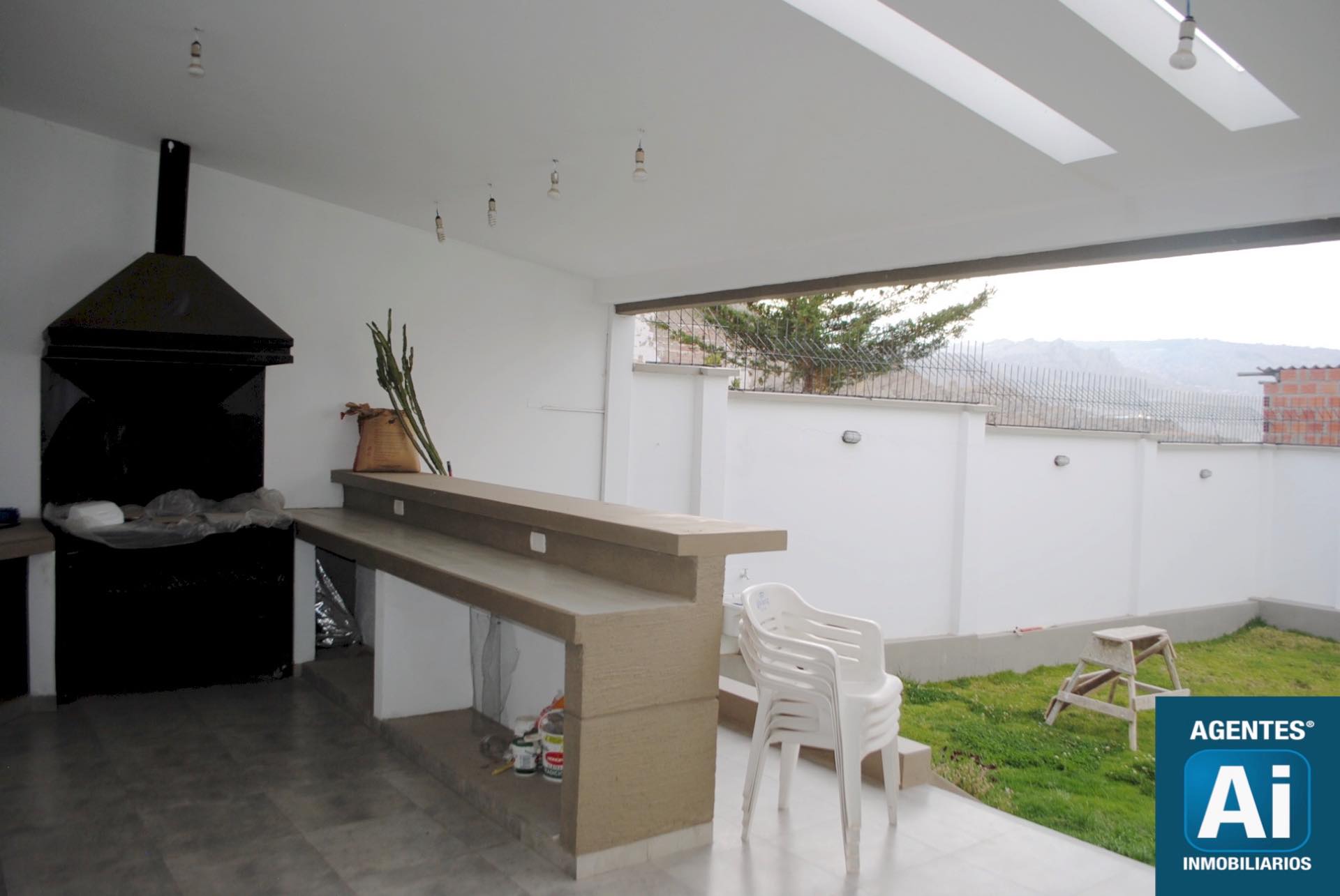 Casa en Auquisamaña en La Paz 4 dormitorios 6 baños 4 parqueos Foto 17
