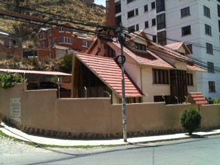 Casa en Irpavi en La Paz 6 dormitorios 4 baños 2 parqueos Foto 3