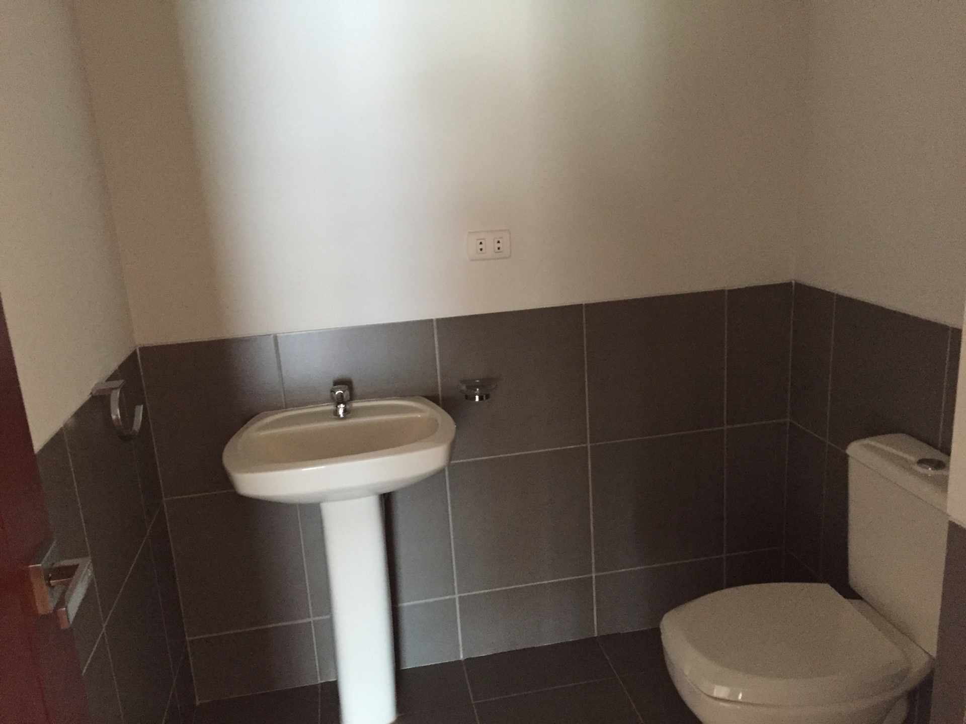 En Venta a $us 1 Foto 7