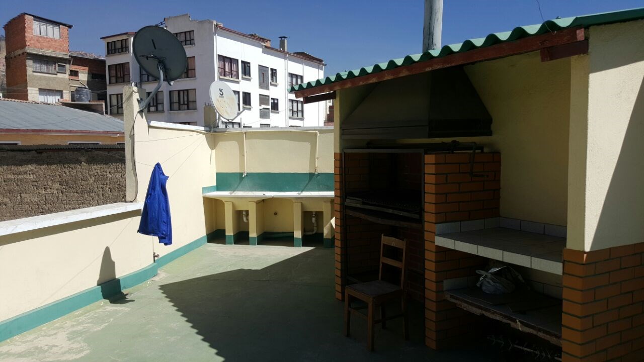 Casa en Sopocachi en La Paz 11 dormitorios 6 baños  Foto 8