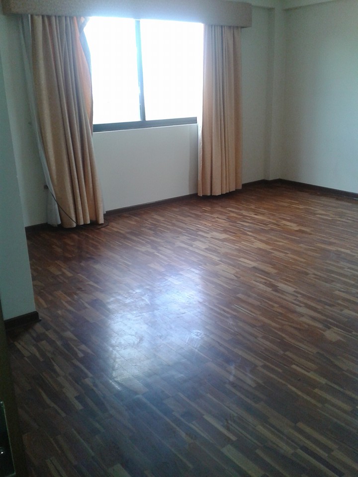 Departamento en VentaAv. Juan Capriles Foto 3