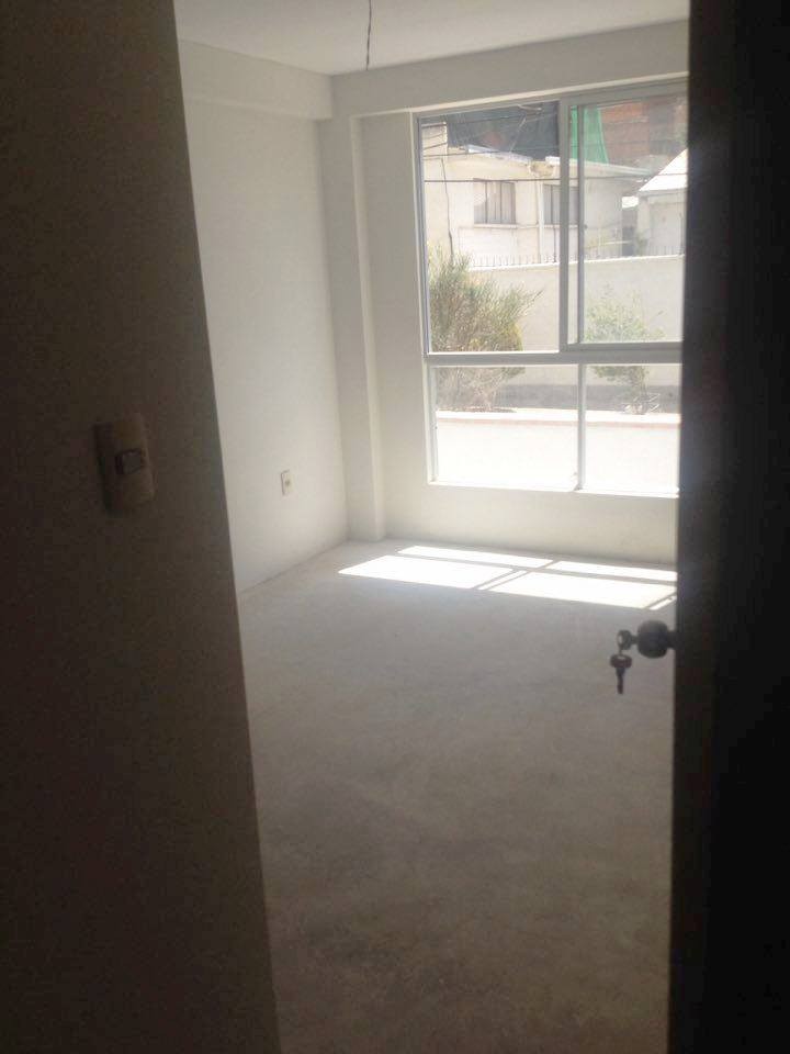 Departamento en Venta39 de achumani 3 dormitorios 4 baños 1 parqueos Foto 9