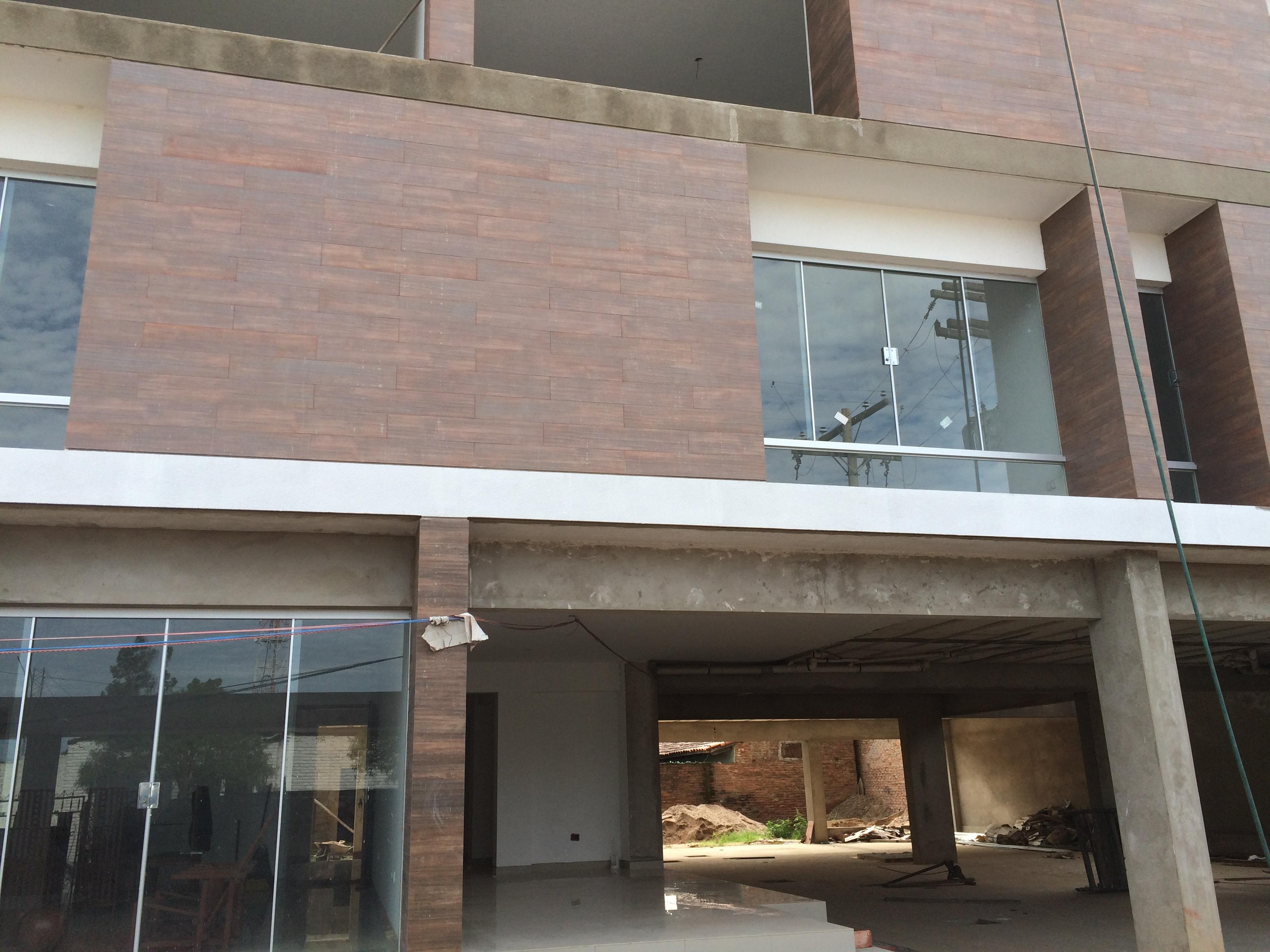 Departamento en VentaDOBLE VIA LA GUARDIA ANTES DEL 4º ANILLO 3 dormitorios 4 baños 2 parqueos Foto 1