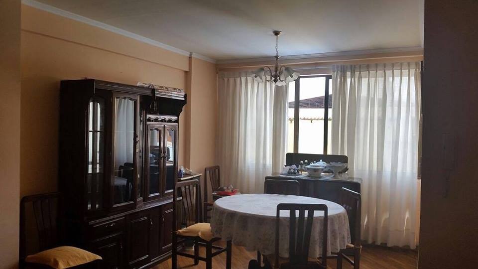 Departamento en Queru Queru en Cochabamba 2 dormitorios 2 baños  Foto 2