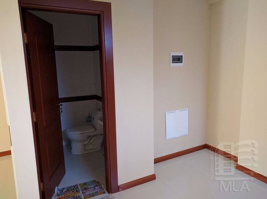 Oficina en VentaZONA: PROXIMO AL PARQUE DEMETRIO CANELAS 3 dormitorios 2 baños  Foto 6
