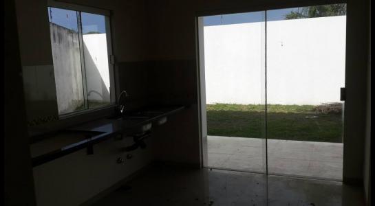 Casa en VentaCondominio Marsella Km 9 entrando por la Av.Banzer Foto 2