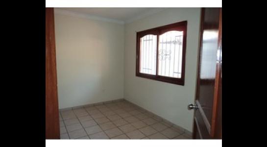 Casa Av. alemana y beni entre 5to y 6to anillo Foto 6