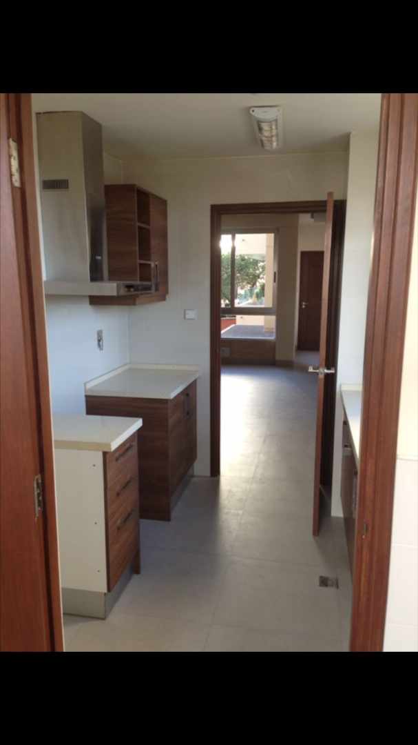 Departamento en VentaCALLE JUAN CRISOSTOMO CARRILLO ENTRE PACCIERI Y PEDRO BORDA (ENTRE TORRES SOFER Y PLAZUELA CONSTITUCIÓN) 3 dormitorios 4 baños 2 parqueos Foto 6