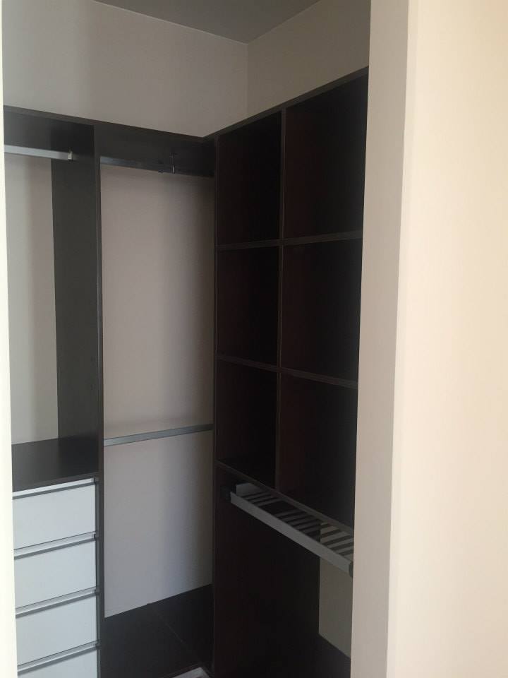 ELEGANTE CASA FINOS ACABADOS ACHUMANI (JURENKO) Elegante casa con