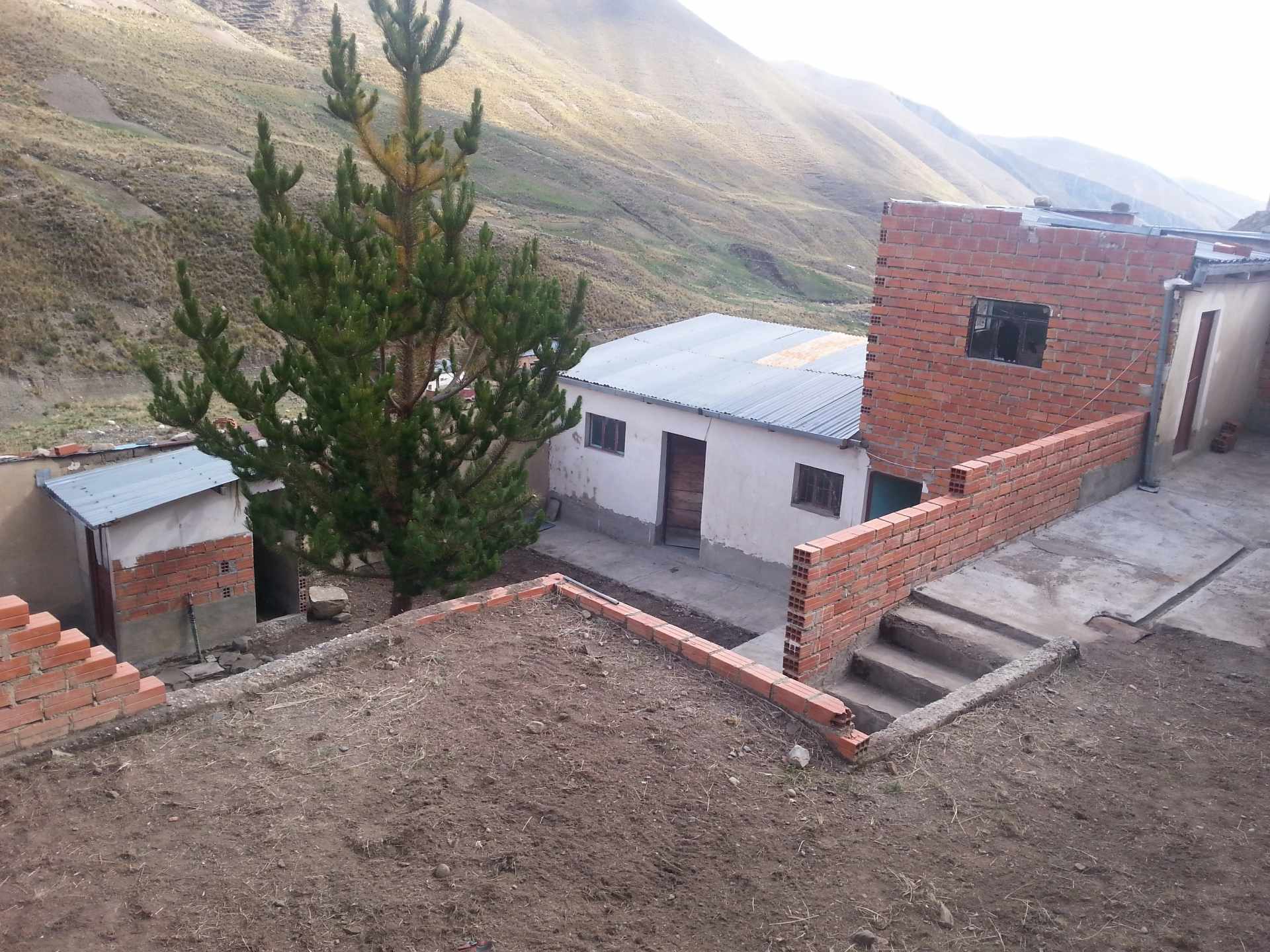 Terreno en Chuquiaguillo en La Paz    Foto 1