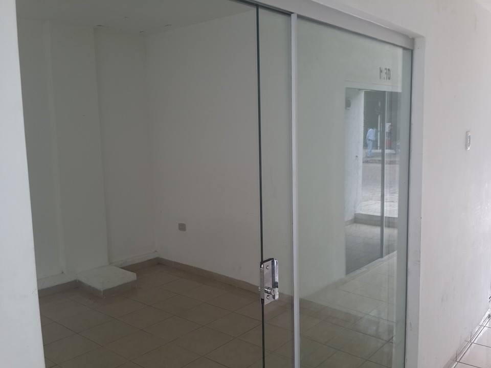 Oficina en Centro en Santa Cruz de la Sierra 2 dormitorios 1 baños 1 parqueos Foto 6