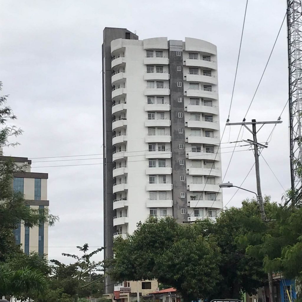 Departamento en VentaDEPARTAMENTO 3 DORMITORIOS TORRE MURANO Foto 2