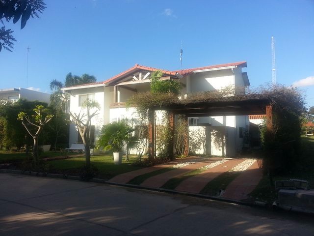 Casa en AlquilerCONDOMINIO JARDINES DEL URUBO Foto 4