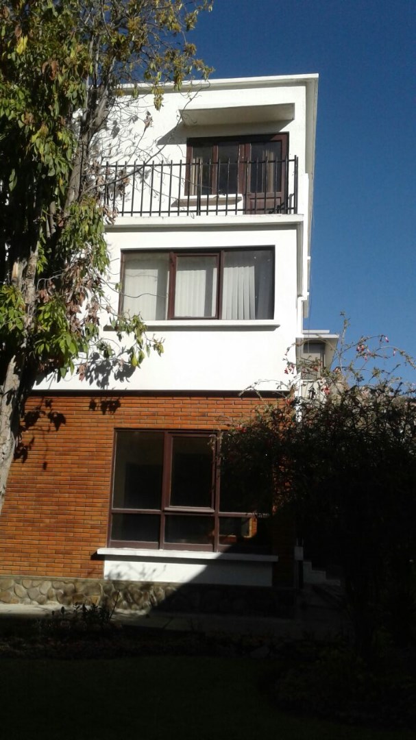 Casa en VentaEntre calle 15 y calle Roberto Prudencio Romecin No. 835 Foto 3