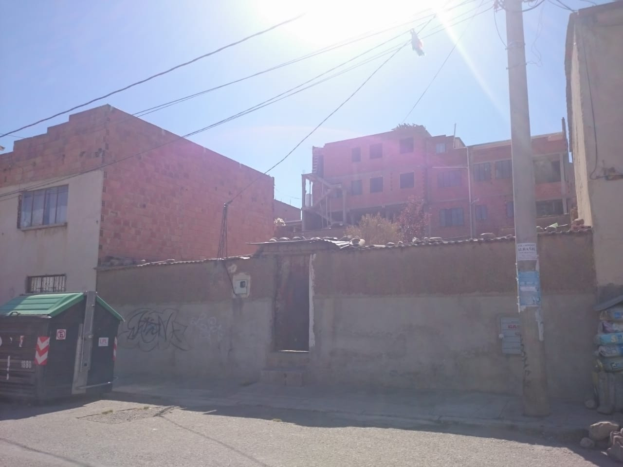 Terreno en Pampahasi en La Paz    Foto 1