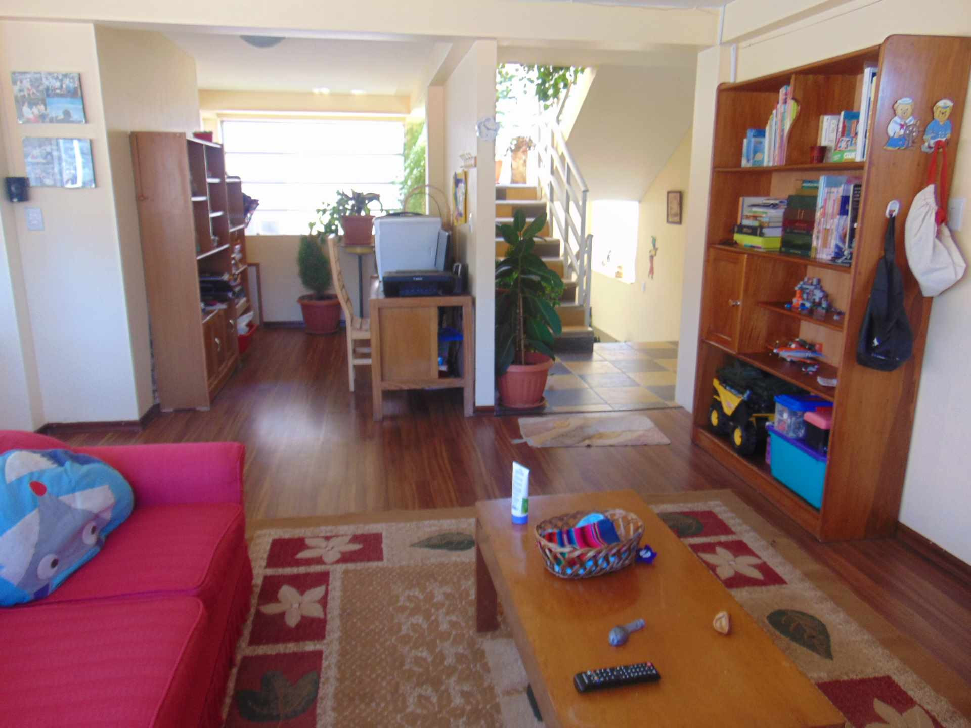 Casa en Mallasilla en La Paz 4 dormitorios 4 baños 2 parqueos Foto 3