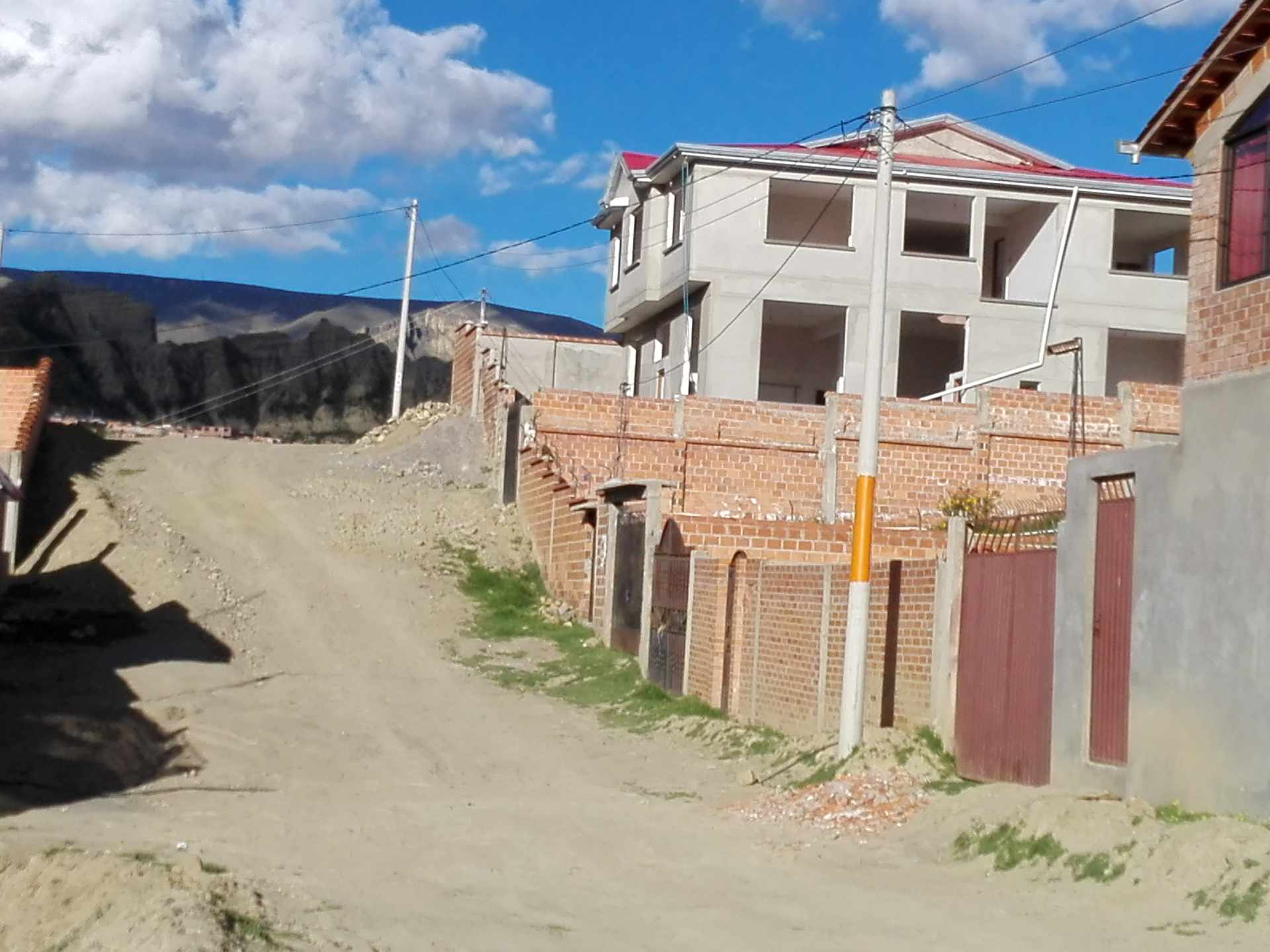Casa Lomas  de Alto Irpavi - ZONA SUR DE LA ciudad de LA PAZ Foto 3