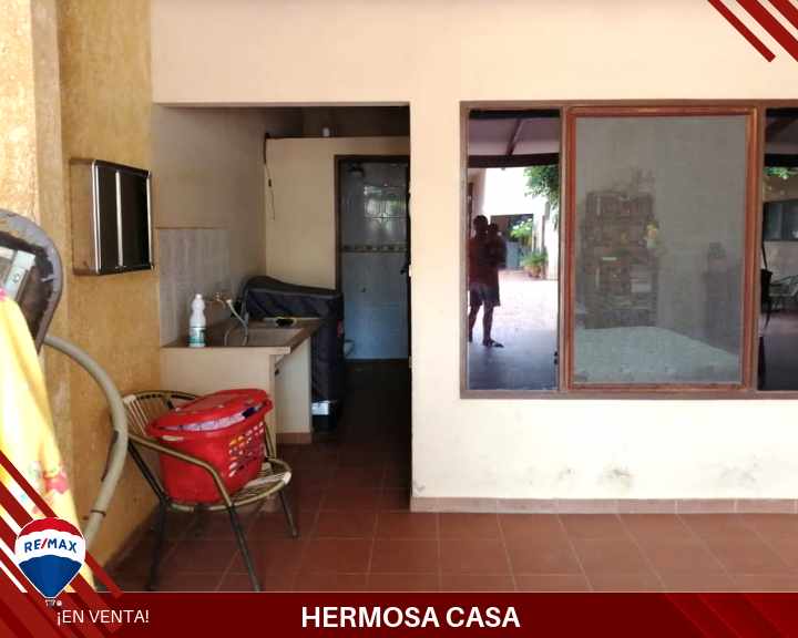 Casa en VentaHERMOSA CASA EN VENTA EN ZONA SUR 3 dormitorios 2 baños  Foto 23