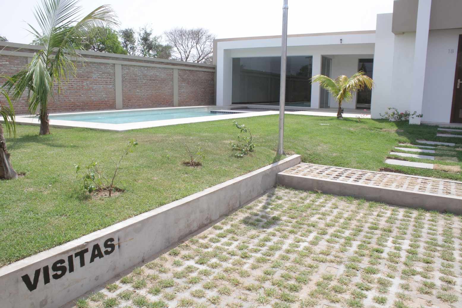 En Alquiler a $us 880 Foto 24