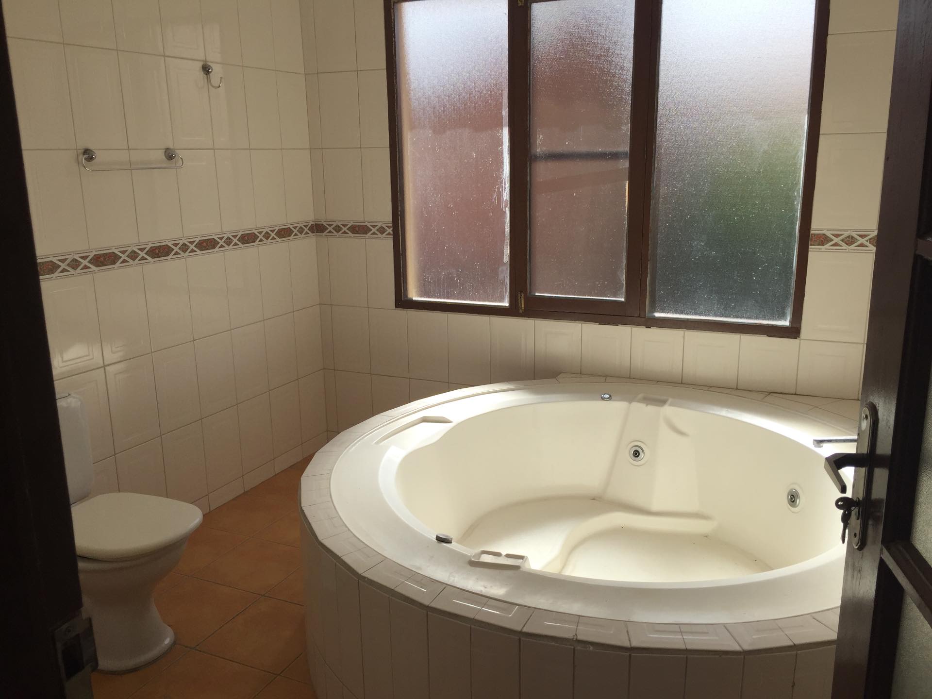 Casa en VentaZona Quintanilla Urb.Los Pinos Chacacollo calle 3 #43 5 dormitorios 4 baños 1 parqueos Foto 17