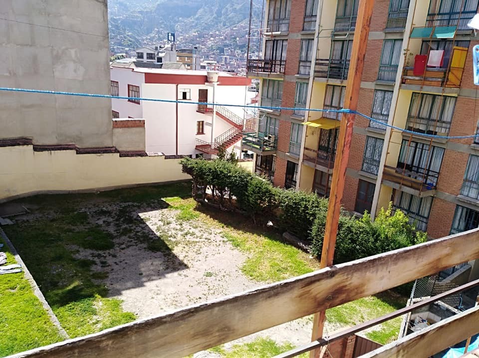 Departamento en Miraflores en La Paz 3 dormitorios 2 baños 1 parqueos Foto 3