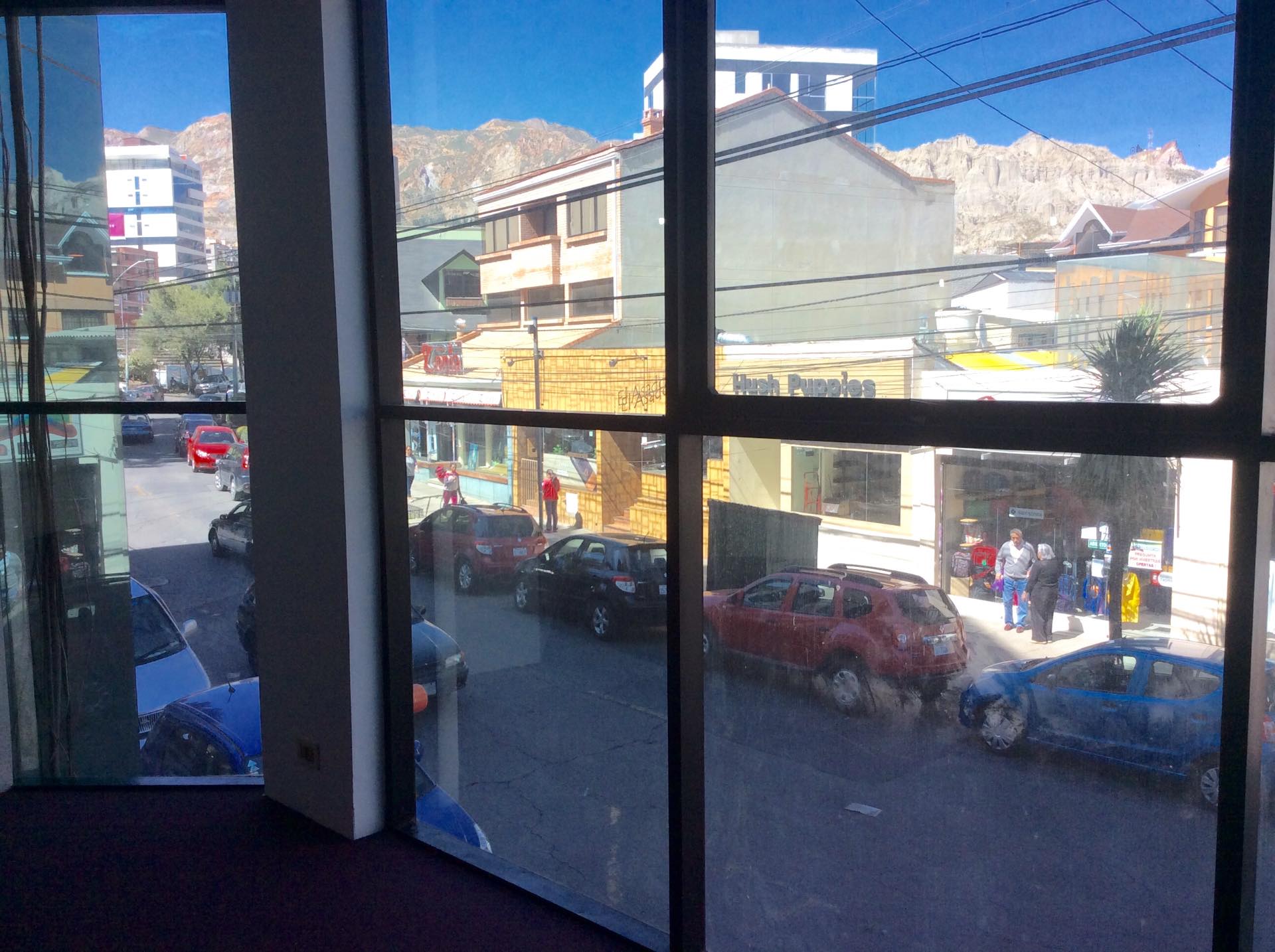 Local comercial en Calacoto en La Paz  1 baños  Foto 4