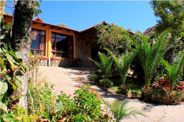 Casa en VentaCalle Innominada, Urb. El Paraiso 4 dormitorios 5 baños  Foto 16