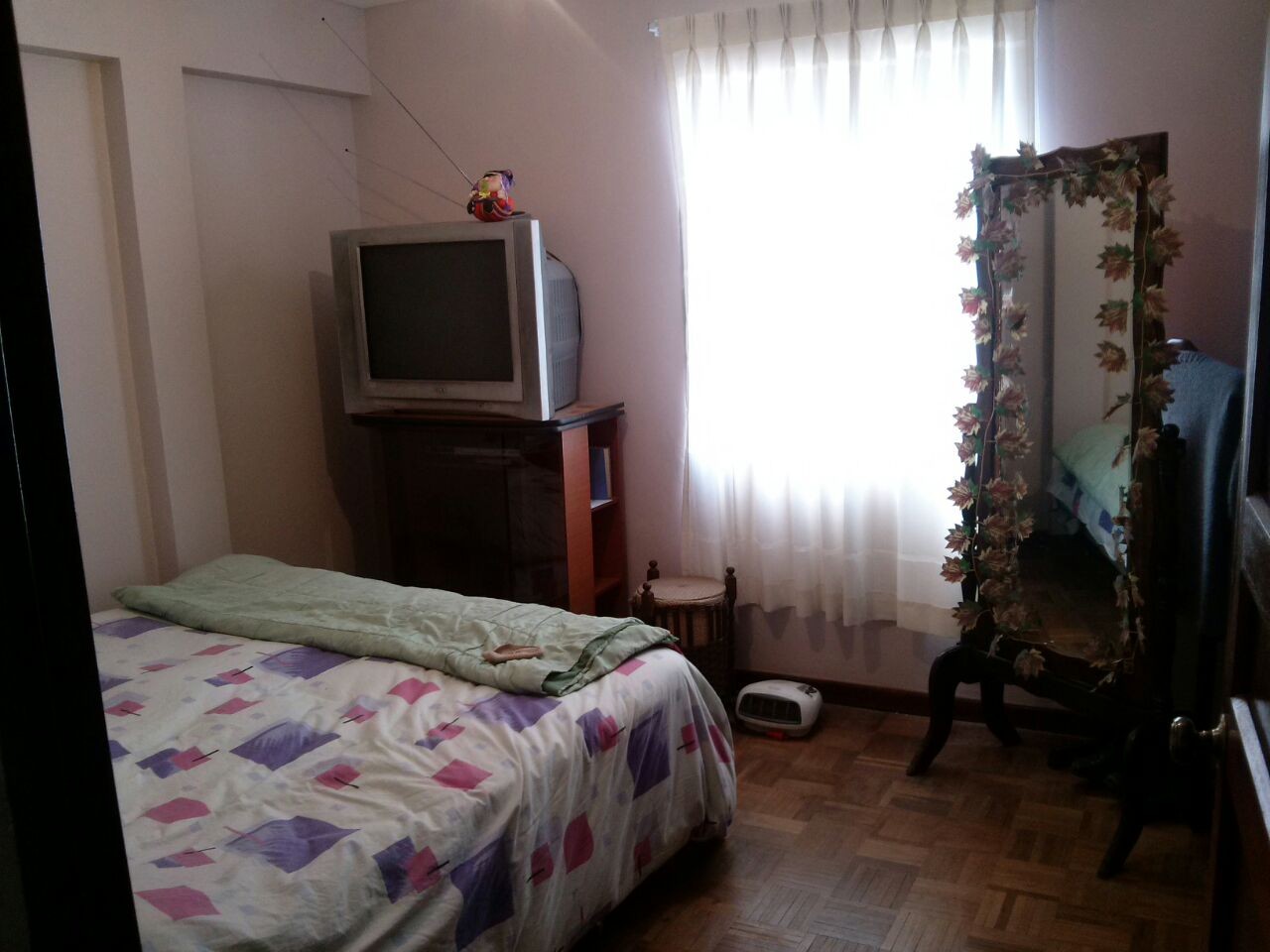 Departamento en Los Pinos en La Paz 3 dormitorios 2 baños  Foto 8