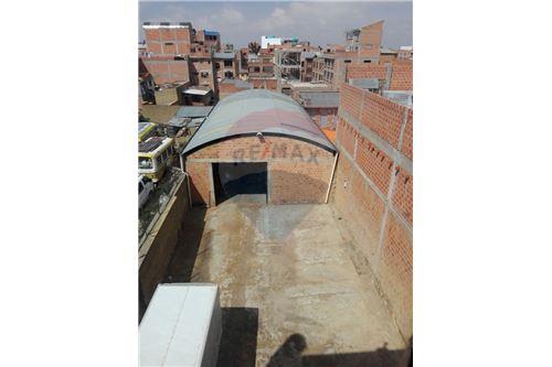 Galpón en 16 de Julio en El Alto   1 parqueos Foto 14