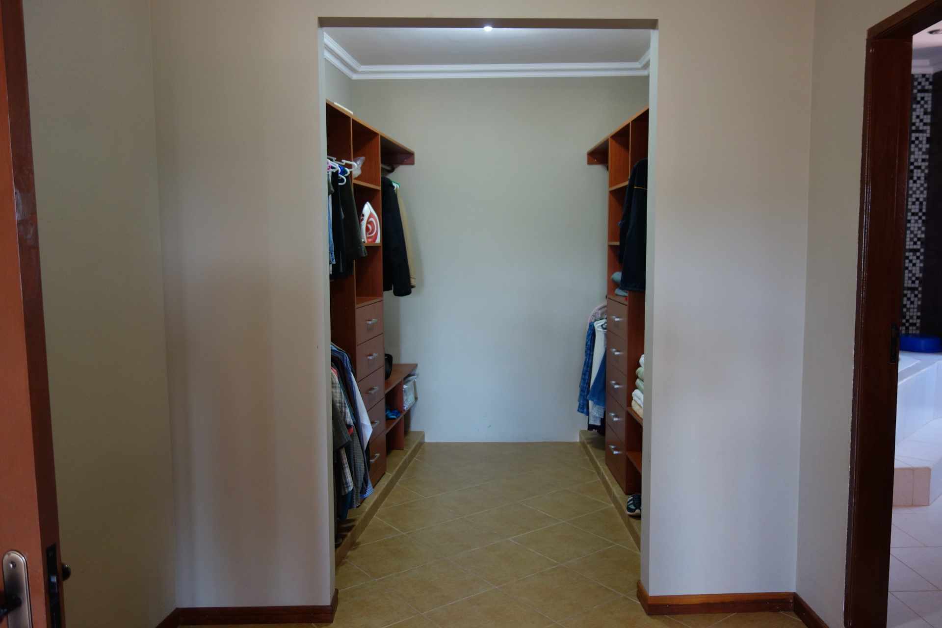 Casa en VentaCallw Avaroa  - Zona Noroeste 3 dormitorios 3 baños 3 parqueos Foto 12