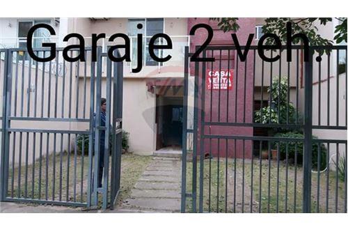 Casa en VentaCalle 1  2 baños 1 parqueos Foto 2