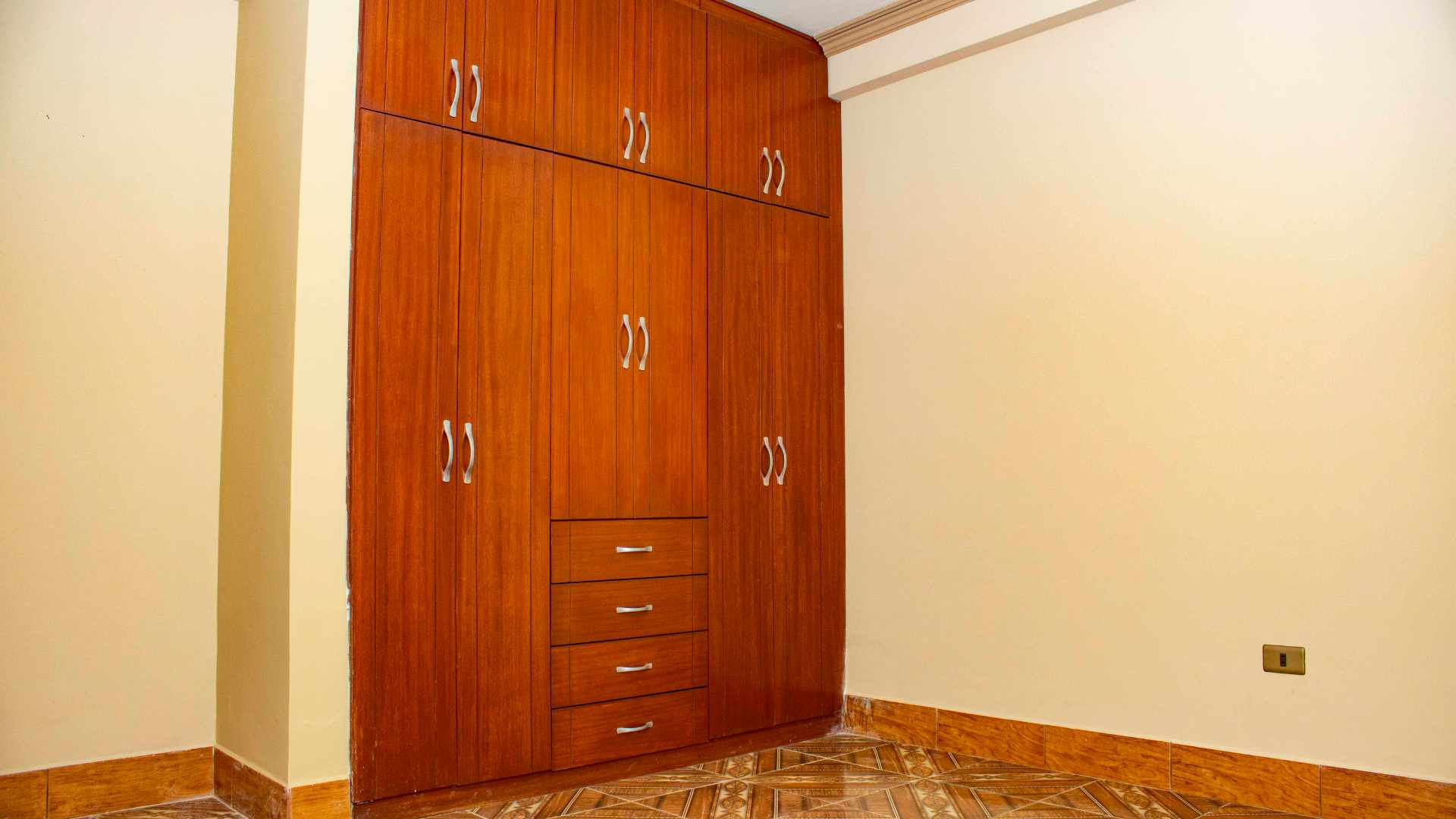 Departamento C. Raul Arce esquina Cañada Cochabamba Foto 6