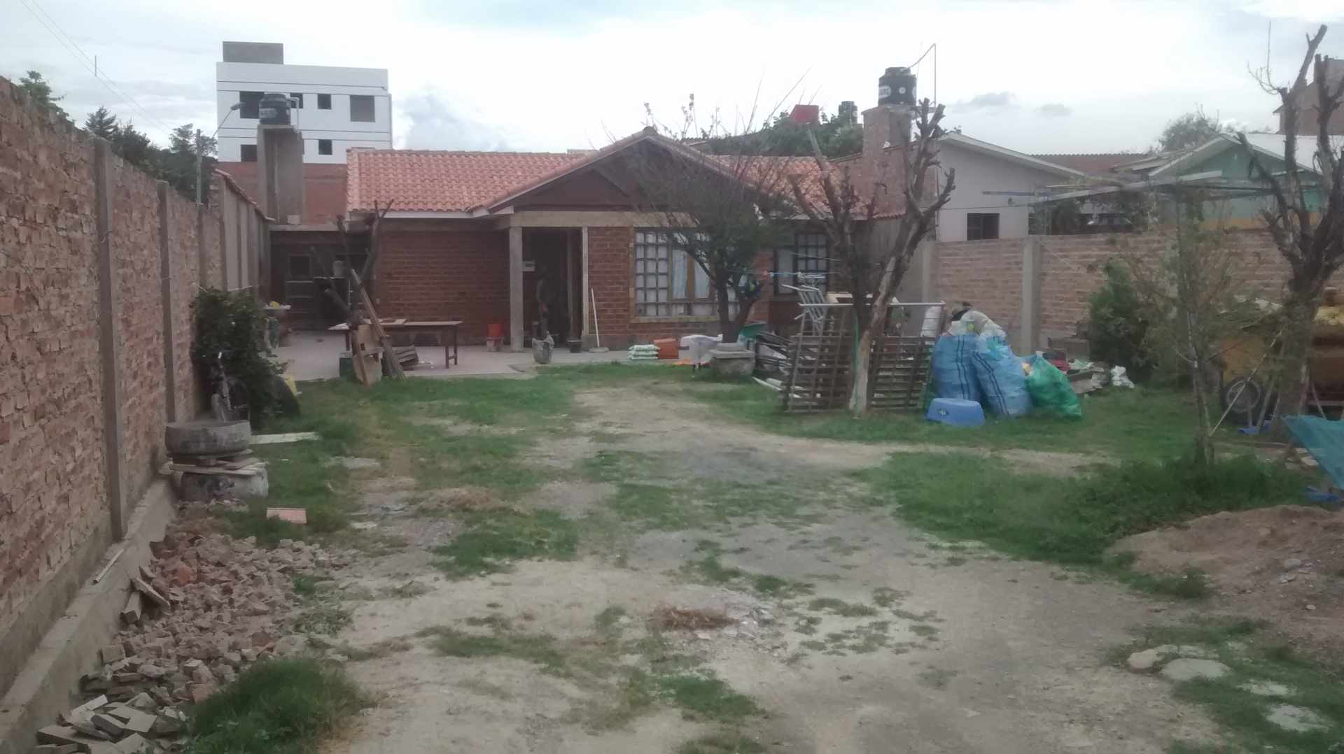 Casa en Quillacollo en Cochabamba 3 dormitorios 1 baños 11 parqueos Foto 4