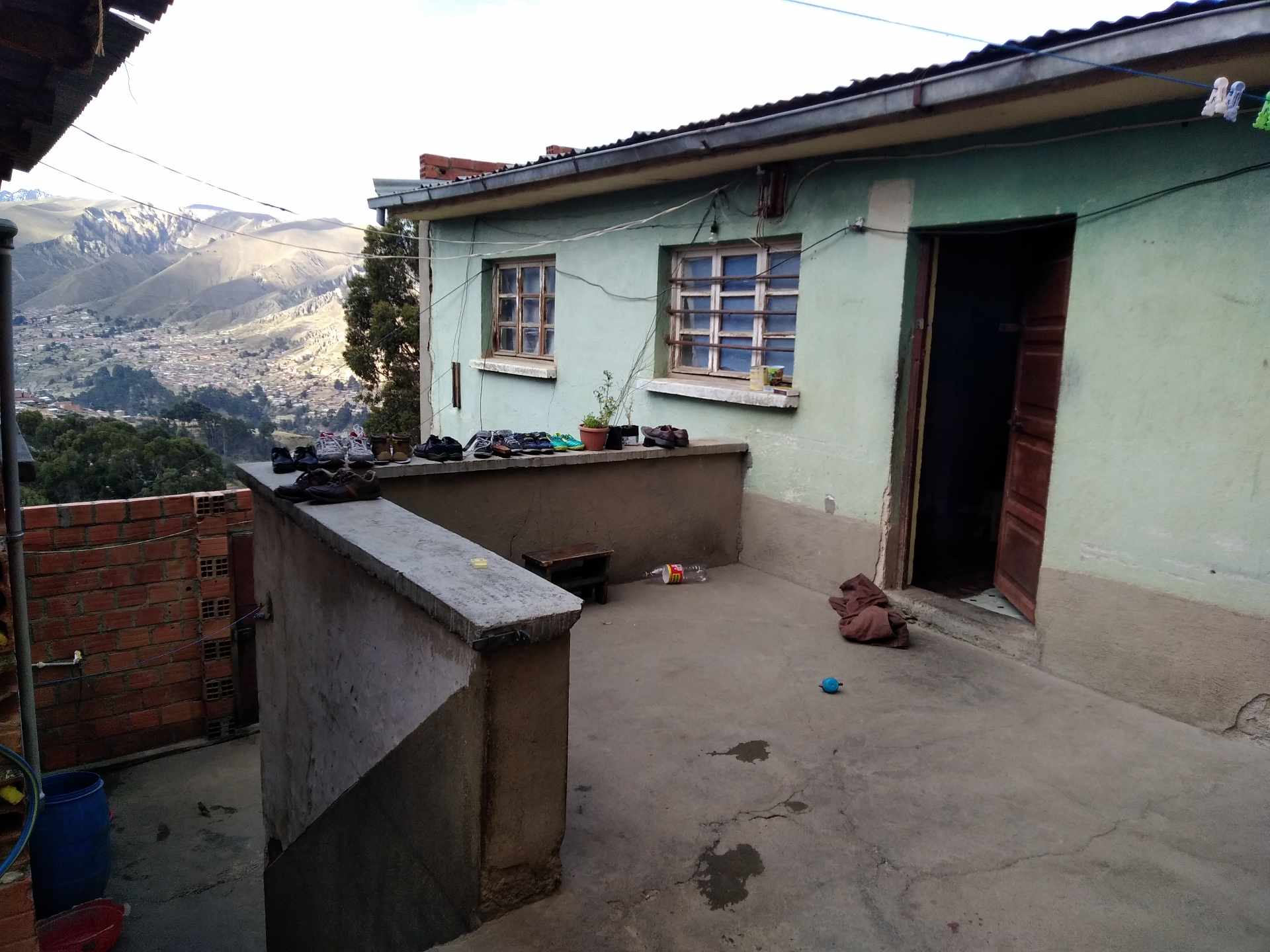Casa en Pampahasi en La Paz 6 dormitorios 1 baños  Foto 1