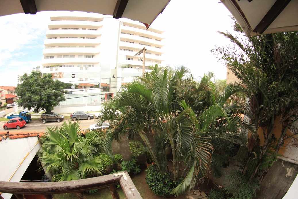 Casa en Barrio Urbari en Santa Cruz de la Sierra 4 dormitorios 4 baños 4 parqueos Foto 8